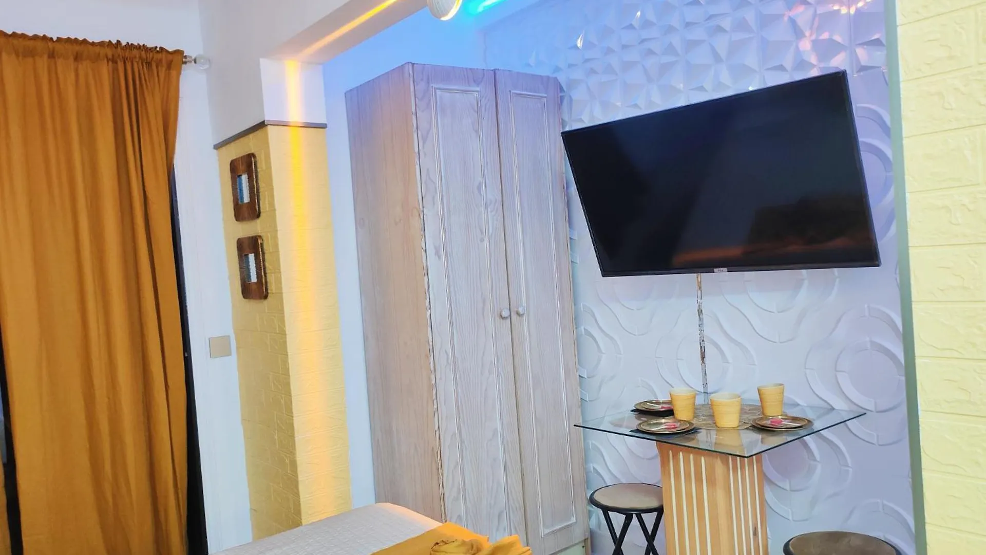 Lovely Apartment Top Views, Heated Pool, Great Location San Miguel de Abona
